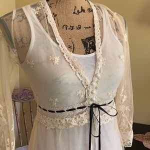 Women’s lace kimono.